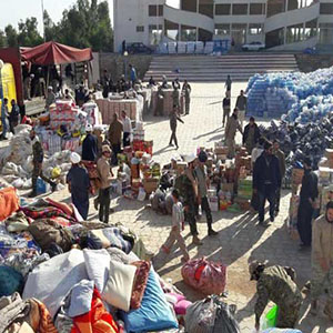 هلال احمر 55 هزار تخته چادر در میان زلزله زدگان توزیع کرد