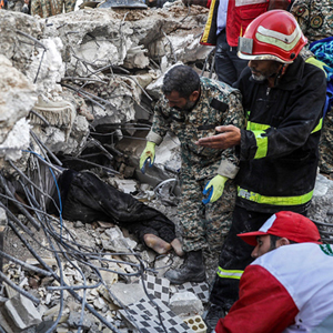 کمک ۱۳۷میلیونی رادیولوژیست ها برای زلزله زدگان