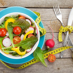 هنگام استفاده از وزنه، برنامه غذایی چه تغییراتی باید بکند؟