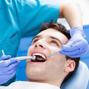 نظارت بر قیمت مواد و تجهیزات دندانپزشکی/بگیر و ببند نداریم