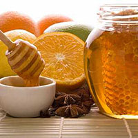 ترکیب عسل و لیمو موثرتر از شربت های ضدسرفه برای کودکان