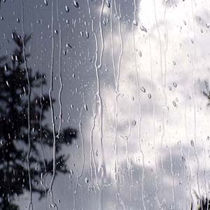 بارش باران و تگرگ در جنوب کشور/ شهرهای بزرگ همچنان آلوده