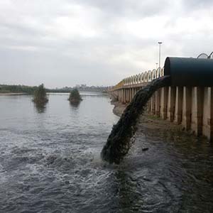 ادعای "آب مازاد خوزستان" کذب است / به جای آب، فاضلاب به کارون می‌ریزد