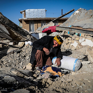 بررسی نحوه هماهنگی و مدیریت اطلاعات خدمات بهداشت و درمان در زلزله کرمانشاه