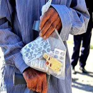 ماجرای خروج ۱۶۰ قلم دارو از پوشش بیمه‌
