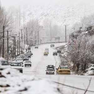 بارش برف در مناطق کوهستانی کشور/ وزش شدید باد در شرق ایران