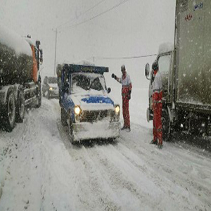 امدادرسانی به 181 نفردر برف و کولاک 5 استان