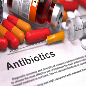 عوارض مصرف خودسرانه آنتی بیوتیک‌ها