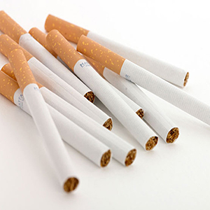مخالفان افزایش عوارض سیگار پاسخگوی مردم باشند