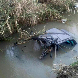 سقوط خودرو ۴۰۵ به داخل رودخانه/ غواصان ۴ جسد را از آب بیرون کشیدند