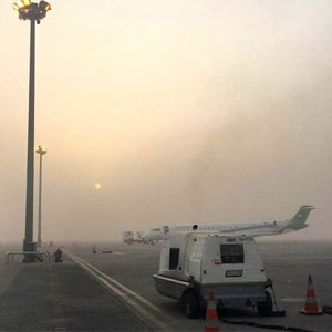 گرد و غبار پروازهای فرودگاه اهواز را تا اطلاع ثانوی لغو کرد