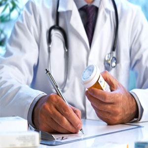 تبانی پزشک و داروخانه نسخه را سنگین می‌کند؟