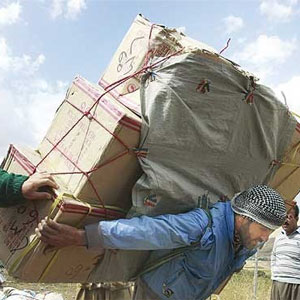 مسدود شدن مسیرهای کوله بری در مرزهای کشور/۸ هزار نفر کوله بر در مریوان و سروآباد بیکار شدند