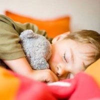 خواب مناسب باعث رشد قدی کودکان می‌شود