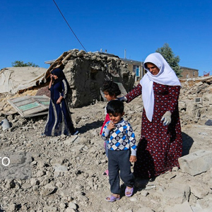 نگرانی از اپیدمی بیماری‌های واگیر در مناطق زلزله‌زده
