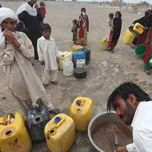 آمار تکان‌دهنده یک نماینده مجلس؛ «۷۵ درصد مردم سیستان و بلوچستان دچار فقر غذایی هستند»