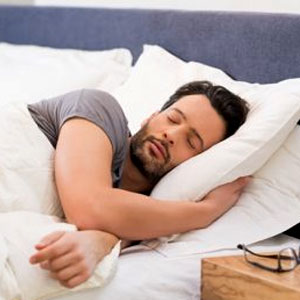 ۱۲ راه برای این که به سرعت به خواب بروید