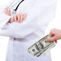 کمترین درآمدهای پزشکی/درآمد بالای سه رشته جراحی