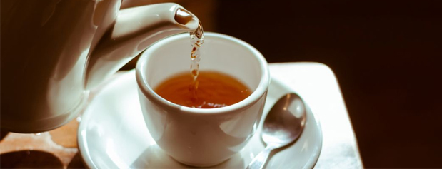 چرا نوشیدن چای داغ سرطان زاست؟