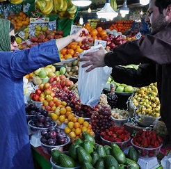 میوه‌های نجومی نایاب/ناتوانی مردم در خرید میوه