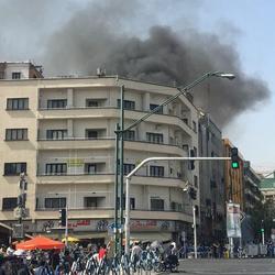 آتش سوزی در چهاراره ولیعصر تهران