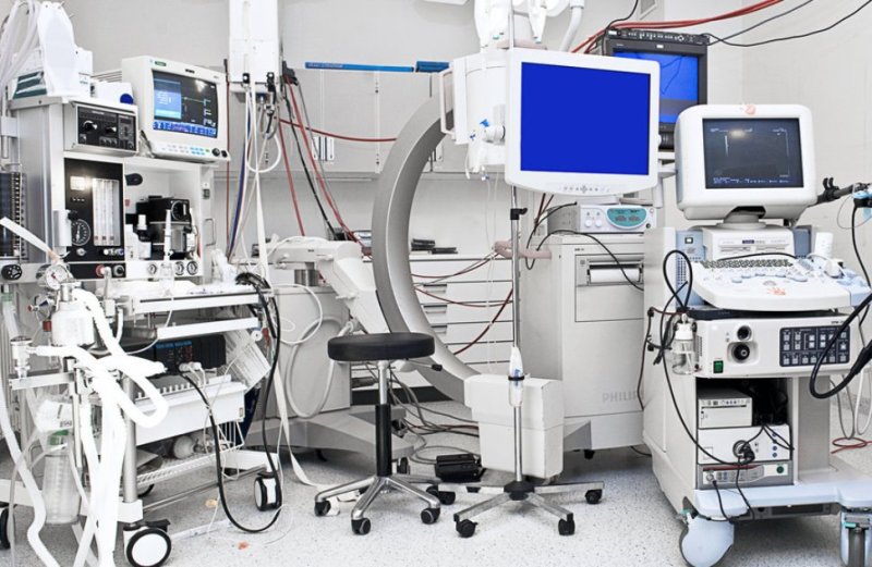 معضل تامین تجهیزات پزشکی با برقراری تحریمها /جراحی‌های ارتوپدی در معرض توقف