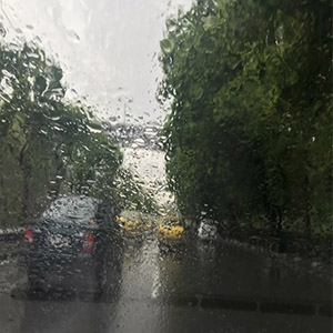 بارش پراکنده باران در استان مازندران/ محدودیت‌های جاده‌ای در تعطیلات آخر هفته