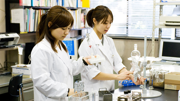 جلوگیری از ورود «زنان» ژاپنی به رشته پزشکی