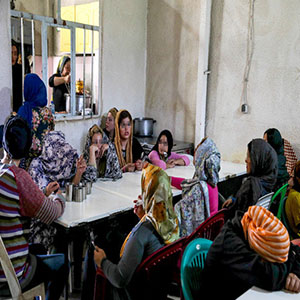 درمان رایگان مادران و کودکان معتاد / لزوم حمایت‌ ویژه از زنان در پاتوق‌ها