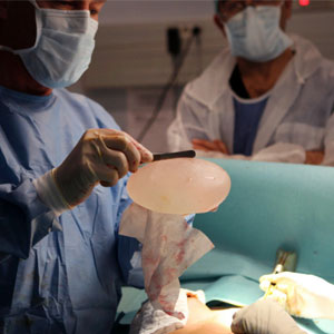 دولت هوای متقاضیان جراحی‌های زیبایی را بیشتر از بیماران دارد!