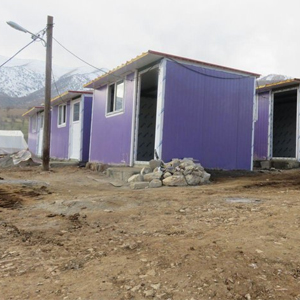 برخی زلزله‌زدگان حاضرند برای ساخت خانه‌هایشان کلیه بفروشند