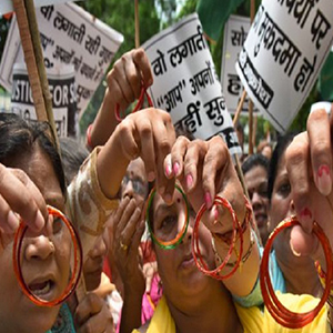 37 درصد خودکشی زنان جهان در هند اتفاق می افتد
