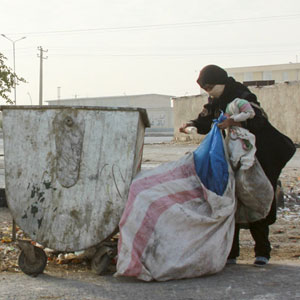 زنان زباله‌گرد در دایره سرگردانی