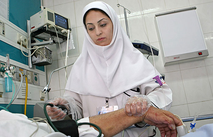 رئیس‌کل سازمان نظام پرستاری ایران:وضعیت پرستاری ایران در کف استانداردها هم قرار ندارد