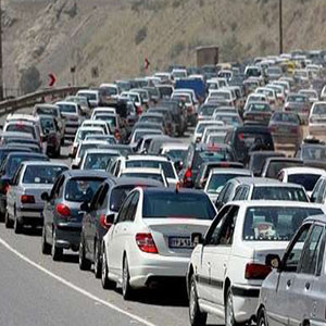 آخرین وضعیت ترافیکی جاده های کشور/ آزادراه تهران-کرج از ترافیک نیمه سنگین