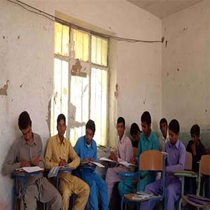 بطحایی: سیستم گرمایشی استاندارد تا 2 سال دیگر در تمام مدارس سیستان و بلوچستان