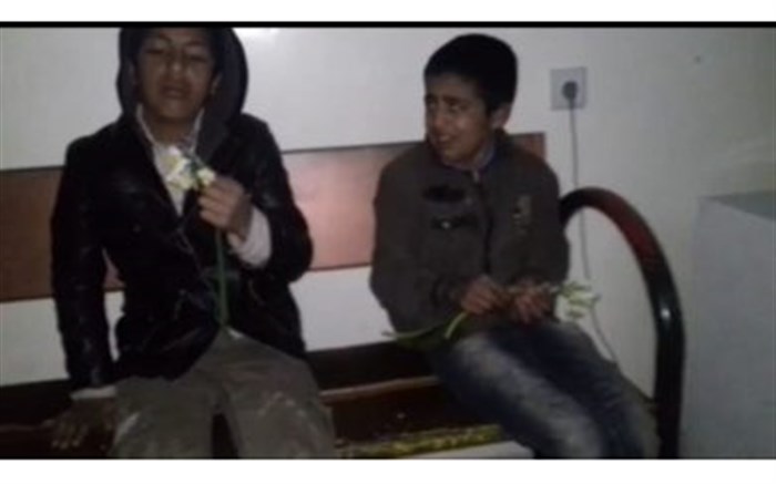 رفتار تحقیرآمیز با کودکان گل‌فروش در کرمان/خشونتی که گل را هم خوار می‌کند