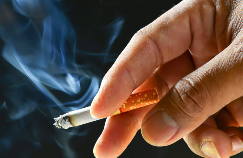 ایرانی‌ها روزانه 8000 کیلومتر سیگار می‌کشند