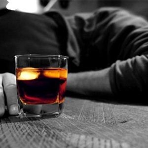 5 دهم درصد الکل در خون موجب مرگ می شود