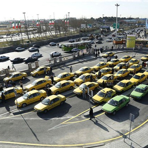 رانندگان تاکسی کارت اعتباری معیشتی می گیرند