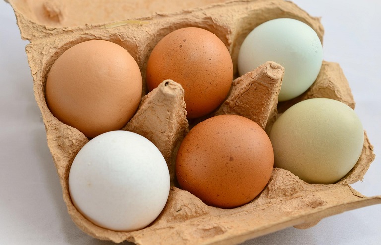 افزایش خودسرانه قیمت‌ تخم مرغ/ دولت با وجود مازاد تولید به واردات ادامه می‌دهد