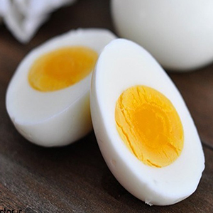 خوردن تخم مرغ در وعده صبحانه برای افراد دیابتی مفید است