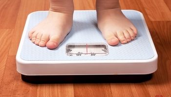 چگونه به کاهش وزن کودکان چاق کمک کنیم ؟