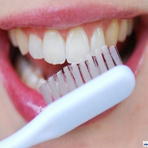 آیا محصولات سفید کننده به دندان ها آسیب می‌زنند؟