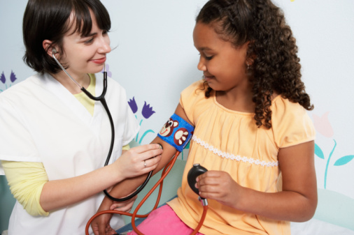 راهکارهایی برای پیشگیری اولیه از فشار خون در کودکی