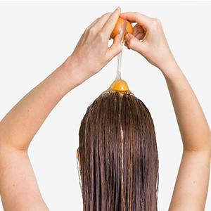 ۳ روش طبیعی برای تقویت مو
