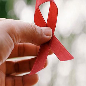 اهمیت انجام مشاوره و آزمایش ایدز برای افراد در معرض خطر