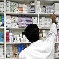هشدار کارشناسان درباره تولید دارو با مواد اولیه بی‌کیفیت هندی و چینی