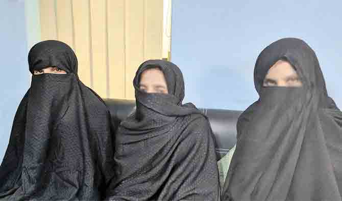 فرار پر ماجرای 3خواهر ایرانی به پاکستان