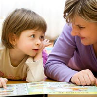 مادر بهترین کمک کننده به کودک برای گفتار درمانی